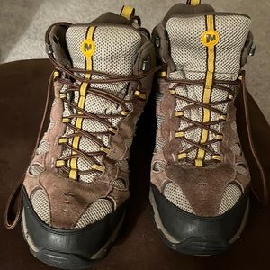 Mens Merrill Hiking Boots Size US 12 Worn but plenty of life left!